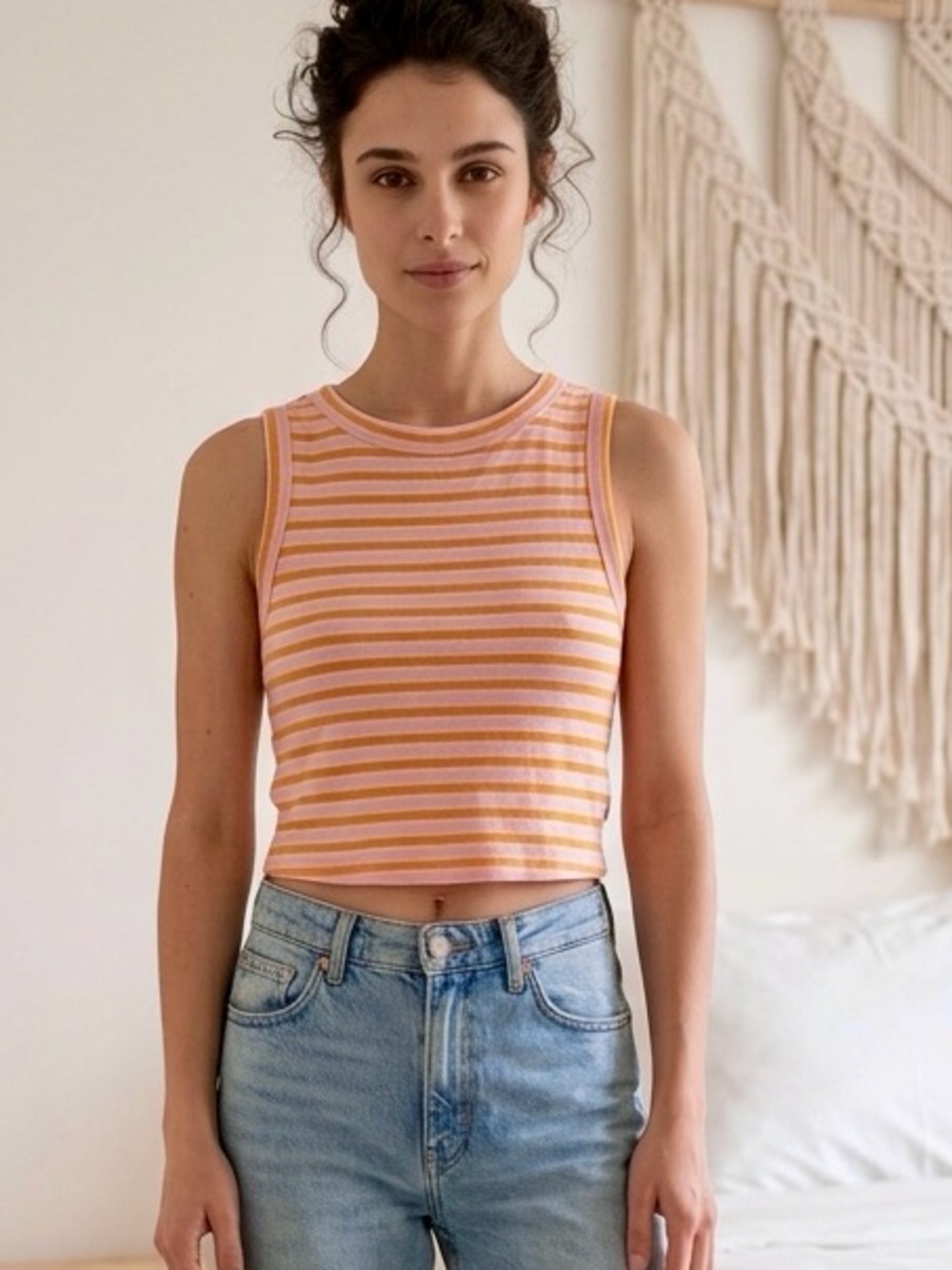 EUC Wild Fable Pink Orange
Striped Ribbed Crop Tank
Medium